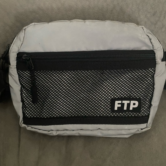 FTP crossbody bag - Picture 2 of 5